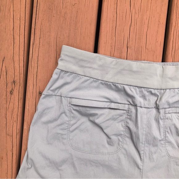 ATHLETA Trekkie North Shorts Style 266268 Light Gray Hiking MSRP $59 Size 8 - Picture 8 of 15